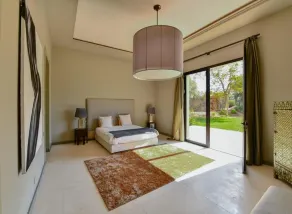 Luxury villa in the Marrakech palm grove, a 2-hectare property - Image 5