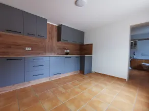 Apartment-Private Bathroom-Garden view - Image 2