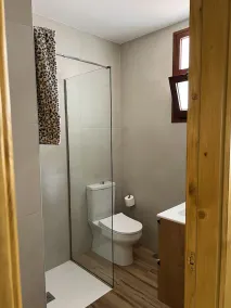 Casa Rural con Baño Adaptado a Minusválidos, ¡a 5 min de la Playa! - Image 3