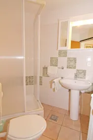 Ferienhaus Malibu mit toller Lage in Porec für 3 Personen, nur 300m vom Strand - Image 2