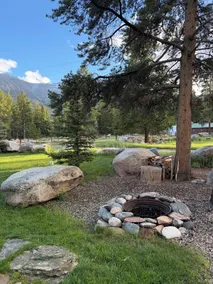 Outstanding Crandall Cabin minutes from Yellowstone, ready for your adventure! - Image 5