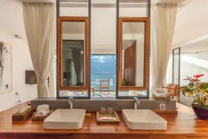 Erhai Shiguang Lake View Inn（Jinsuo Island） - Image 2