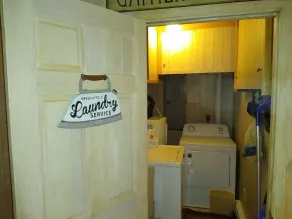 Cozy Country Cottage - Image 2