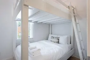 The Maddox on Wedgewood- Chic 4BR Home w/ Rooftop Deck & Great Location! - Image 5