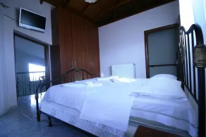 Villa Ifigeneia Indoor Hot Tubs Winter Stay - Image 5