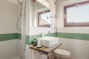 Podere Mencoini Spacious Tuscan Villa with Private Pool & Olive Grove near Siena - Image 5
