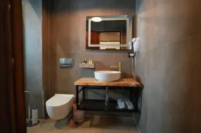 City Street Hotel - Image 5