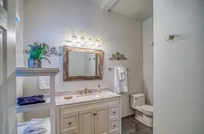 Cottage located in the Heart of the Ozark Mountains close to floating and hiking - Image 2