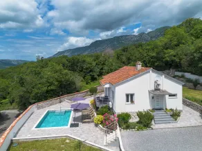 Holiday home with pool&terrace, gazebo,BBQ - Image 4