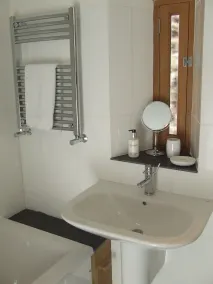 Barn Conversion in a peaceful location ideal for exploring the Welsh borders. - Image 3