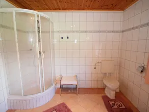 Smuk lejlighed for 4 gæster med WIFI, TV, terrasse og panorama udsigt - Image 2