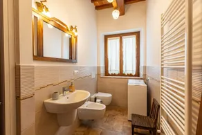 Apartamento \"Agriturismo Il Casato Mag-il Vaglio\" con vistas a las montañas, terraza y Wi-Fi - Image 4