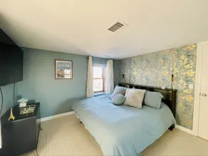 Lovely Spacious Condo w/Private Patio - Image 3