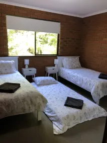 Family friendly apartment 5 min drive to Canberra City - Image 4