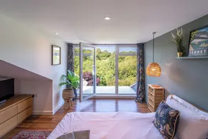 Woodbury: Country house, Shepherd's Hut, stunning views & hot tub - Image 5