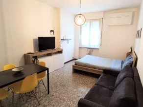 Apartment for 4 guests, quiet and equipped, 15 minutes by tram from the center - Image 5