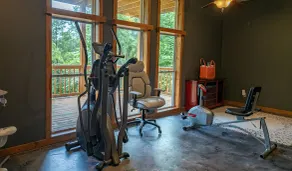 5 bed Mountain View Retreat on 8 Acres Near Town - Image 2