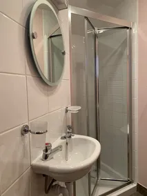 Appartement de 2 chambres, à 5 minutes à pied de la célèbre plage de surf et du village de Croyde - Image 3