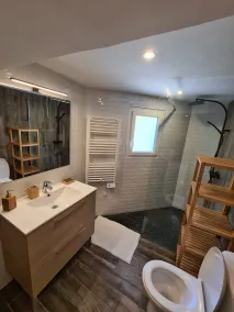 beau logement t2 ideal pour vacances en famille 4 personnes - Image 4