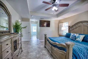 Spectacular Heat Pump Pool/Lanai, 4 bed/2 Bath Home  only 10 min from 5 beaches - Image 5