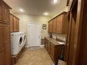 The Premier Syracuse Lake Wawasee lakefront home, sleeps 20, new furniture - Image 2