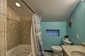 Wine Trail Retreat w/ Tiny Home & Hot Tub - Image 5
