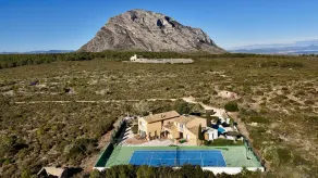 MAGNIFICENT VILLA IN NATURAL PARK VIEWS IBIZA, COMFORT AND LUXURY - Image 4