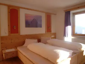 -Mountain view vacation apartment in a dreamlike location in the middle of untouched nature - Image 3