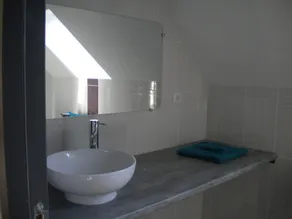 sommerhus på landet med udsigt over de sorte bjerge - Image 3