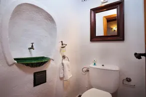 Charming Mountain Villa only 8km to the beach - Image 2