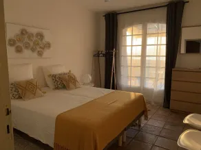 Propriété les cistes, vue mer magnifique (180°), très grande piscine privative. - Image 4