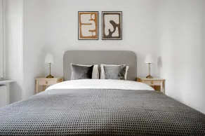 Upscale Gundelingen 4 Room w/ W/D & Storage, nr Train Station, by Blueground - Image 4