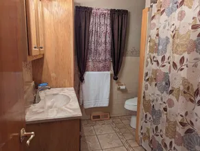 Cozy Mountain Retreat:The Ultimate WV Getaway w/ large hot tub on spacious porch - Image 2
