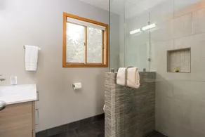 Contemporary Meets Mountain Lodge │West Side │Double Suites │Hot Tub - Image 5