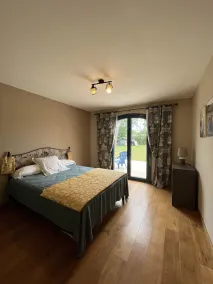 At the foot of the mountains: villa des nestes - Image 3