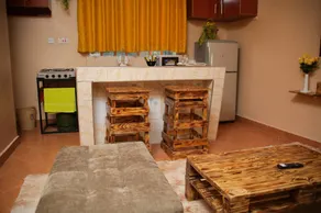 Cozy, Rustic, One bedroom condo 5 minutes from CBD - Image 4