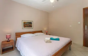 Gorgeous home in Medici - Image 4