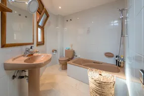 Semi-detached house with beautiful community area for 6 people - Image 3