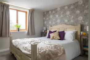 A stone cottage that sleeps 3 guests  in 1 bedroom - Image 2