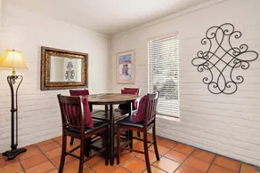 Fort Marcy 100 | Walk to Plaza | Full Kitchen | Hot Tub | Pool | End Unit | Single Level - Image 2