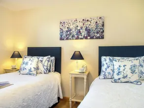 2 Schlafzimmer Unterkunft in Coads Green, near Launceston - Image 4