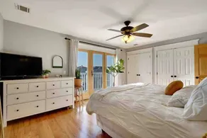 Luxurious Waterfront on Lake Louise! 1 Block from the Beach & Boardwalk! - Image 4