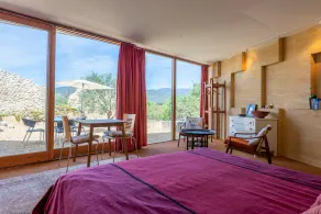 Remarkable architectural countryside appartment with far reaching views and pool - Image 3