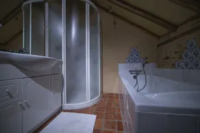 Smuk villa til 8 personer med privat swimmingpool! - Image 2