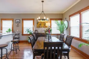 The historic Mahoney House in Russell is ideal for families and large groups. - Image 4