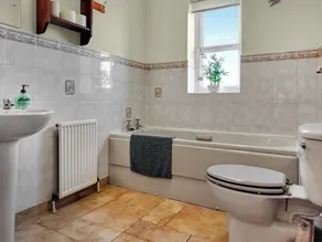 Alojamiento de 5 habitaciones en Potter Brompton, Scarborough - Image 5