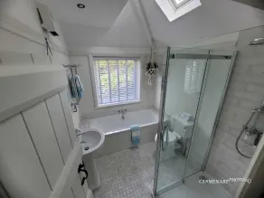 Seaside Retreat, bungalow with sea views, 5 min walk sandy, surfing beach. - Image 2