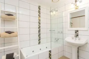 Ooh La La Boutique Accommodation - Bellarine Beach Getaway - Image 2
