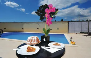 Amazing home in Pakostane - Image 5