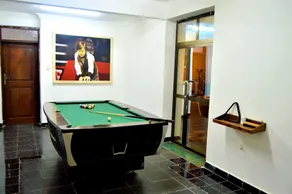 M Hotel - Image 2